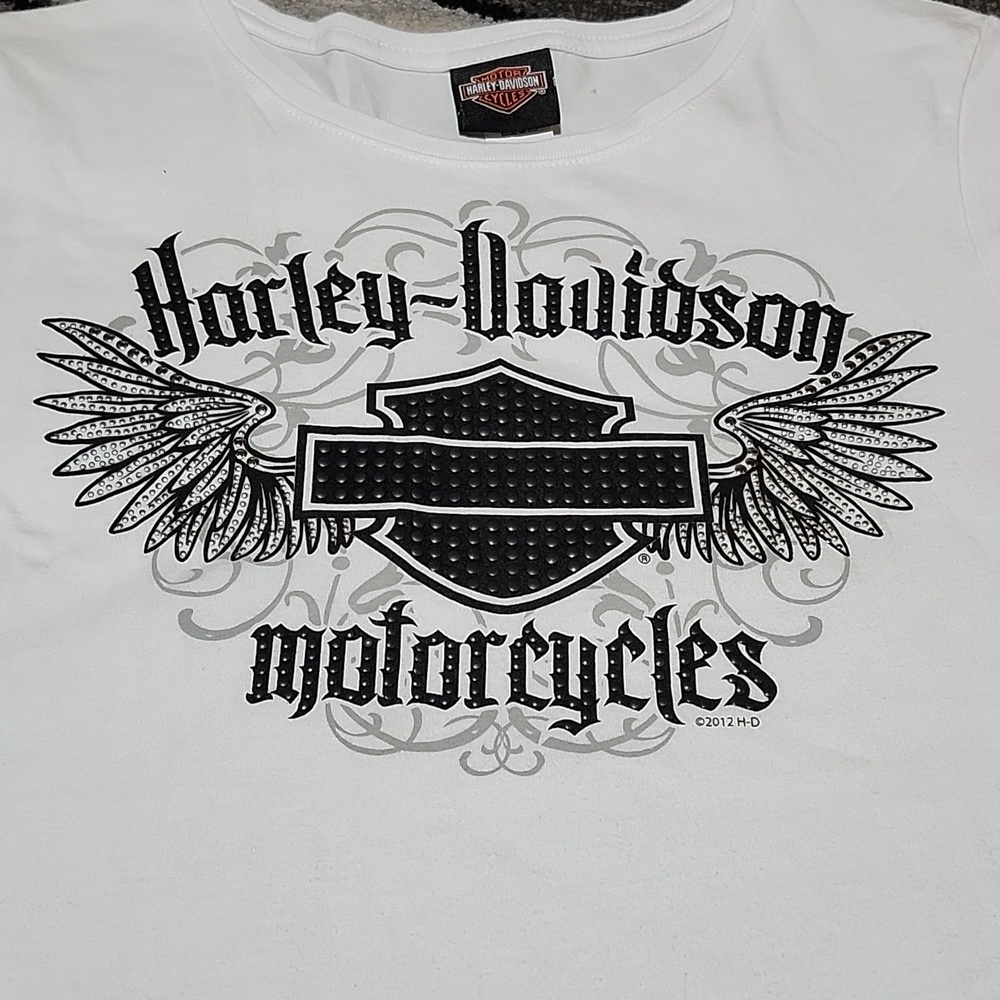 HARLEY DAVIDSON MOTORCYCLE 2010-2012 STUDDED BAR & SHIELD WINGS TEE-SHIRT LARGE
